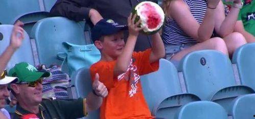 外国吃瓜孩子绿了,绿了，揭秘跨国恋情背后的故事